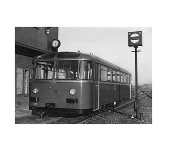 199987 Schienenbus DB VT95 109507.jpg